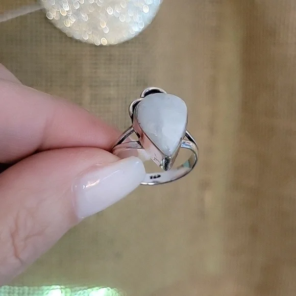 MOONSTONE PEACOCK TOP RING - Picture 3 of 6